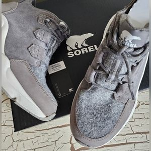 NEW 7.5 Sorel Kinetic Rnegd Caribou WP Quarry, Sea Salt